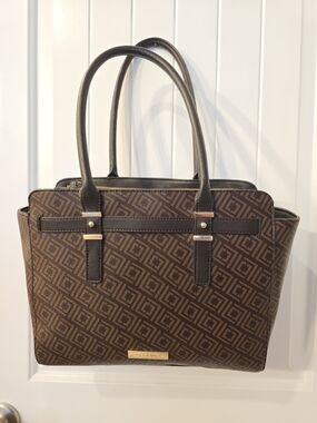 Liz Claiborne Tuxedo Tote Bag